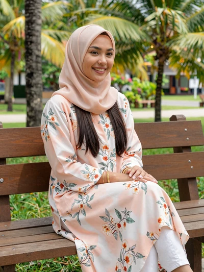 Rosnah, 25, verified Bruneian woman from Belait seeking genuine relationship on WCAC