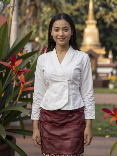 Hnin, 26, verified Burmese woman from Yangon on WCAC Dating